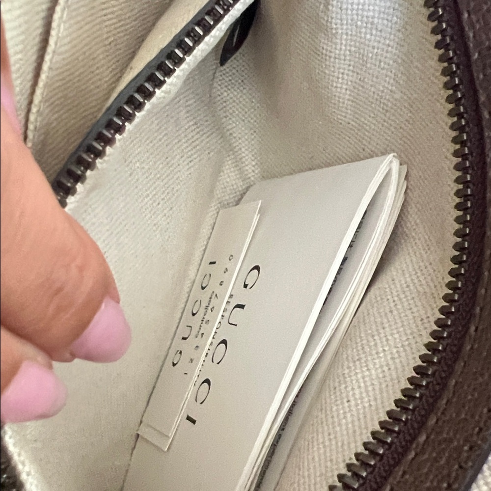 Gucci GG Supreme Belt Bag in Brown and Green - Picture 3 of 7